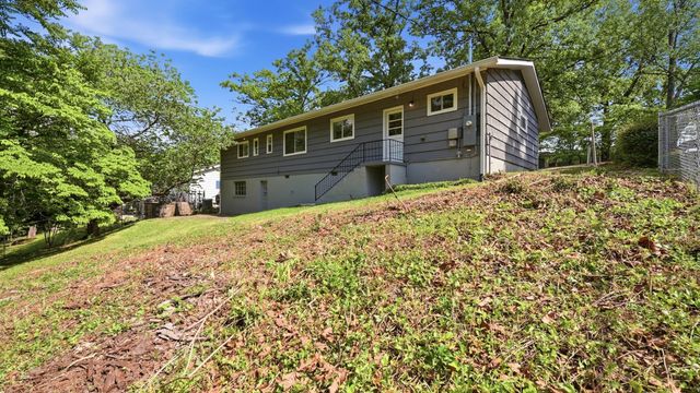 3925 Forest Highland Drive, Chattanooga, TN 37415