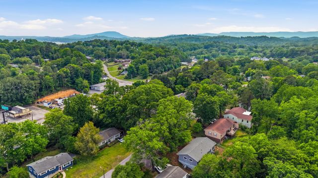 3925 Forest Highland Drive, Chattanooga, TN 37415