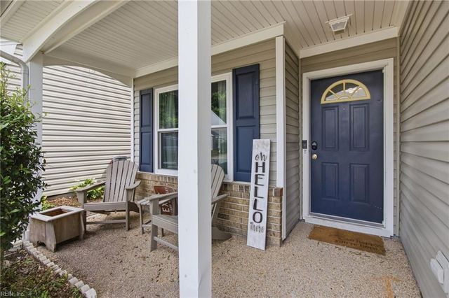 17 Camellia LN, Hampton, VA 23663