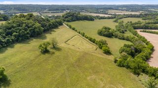 1924 Thompson Station Rd, W, Thompsons Station, TN 37179