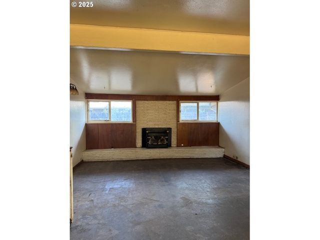 1038 PRESIDENT St, Eugene, OR 97401