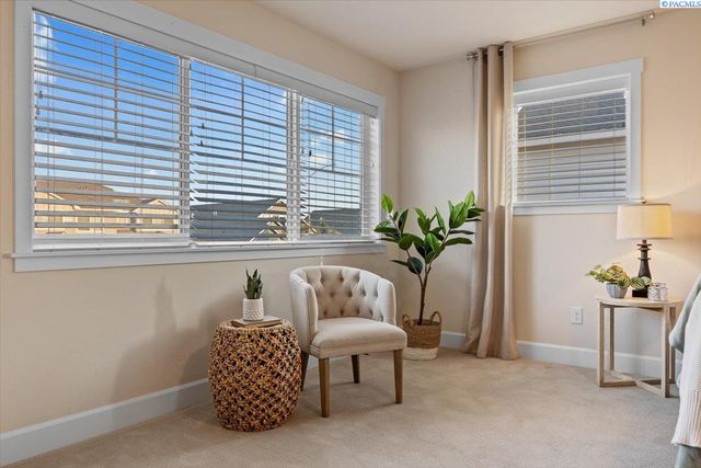 5026 Smitty Dr, Richland, WA 99352