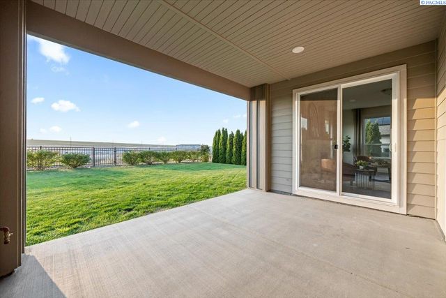 5026 Smitty Dr, Richland, WA 99352