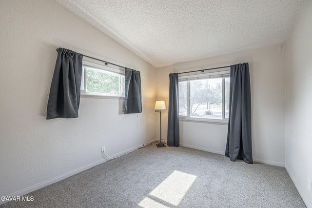 1156 W Avenue J14, Lancaster, CA 93534