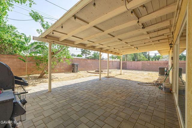1156 W Avenue J14, Lancaster, CA 93534