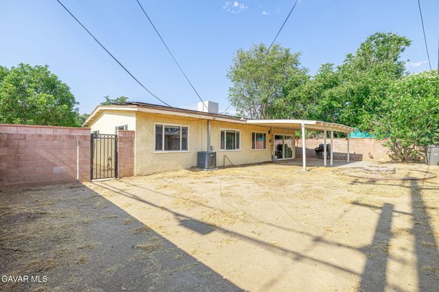 1156 W Avenue J14, Lancaster, CA 93534