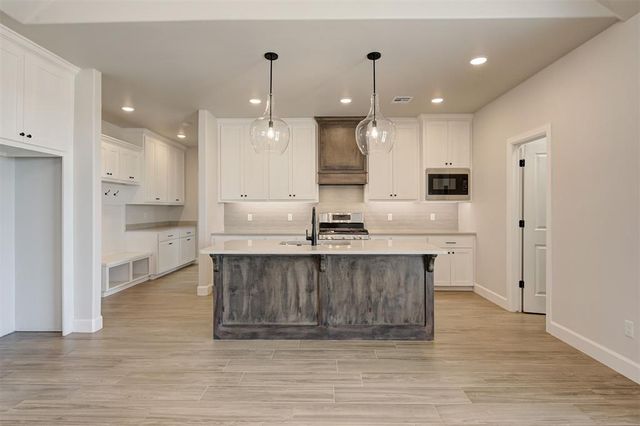 2091 Cash Court, Blanchard, OK 73010