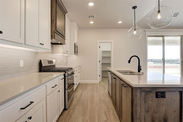 2091 Cash Court, Blanchard, OK 73010