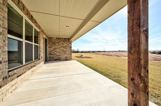 2091 Cash Court, Blanchard, OK 73010