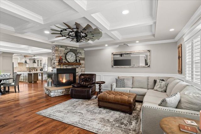 8720 W Fairoaks Rd, Tracy, CA 95304