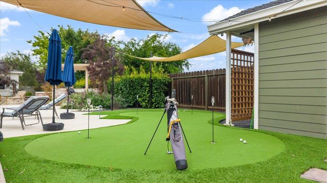 8720 W Fairoaks Rd, Tracy, CA 95304