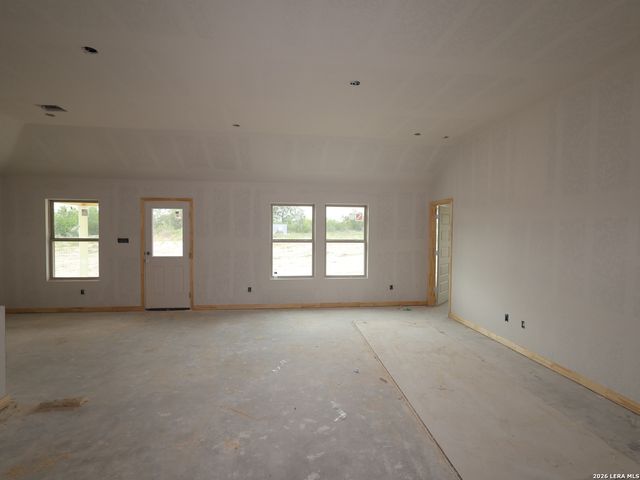 2903 Selhurst Street, Converse, TX 78109