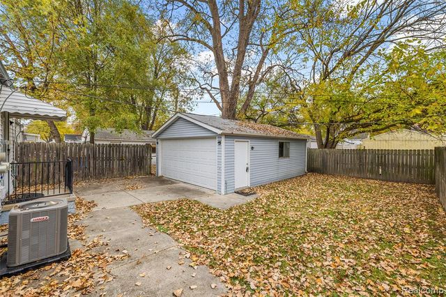 26406 Couzens Avenue, Madison Heights, MI 48071