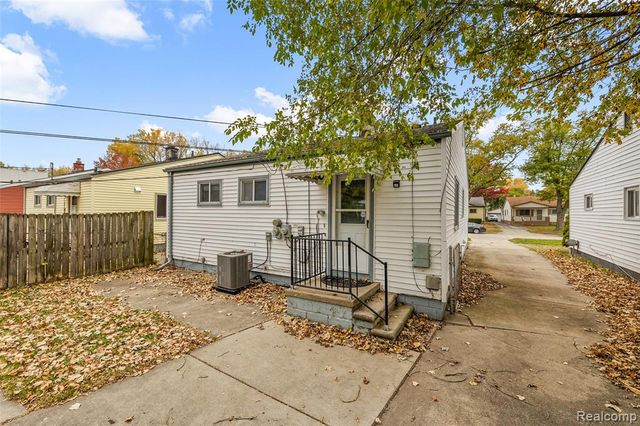 26406 Couzens Avenue, Madison Heights, MI 48071