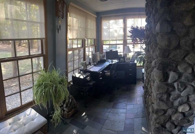 17 West Drive, Montvale, NJ 07645