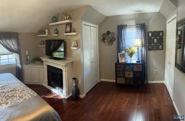 17 West Drive, Montvale, NJ 07645