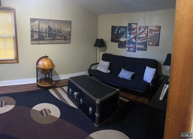 17 West Drive, Montvale, NJ 07645