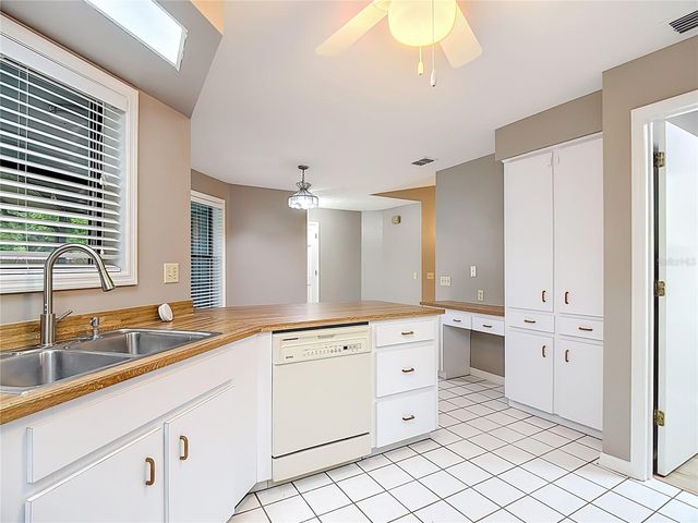 109 SOUTH COURT, Auburndale, FL 33823