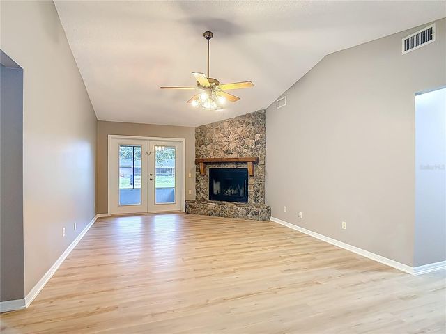 109 SOUTH COURT, Auburndale, FL 33823