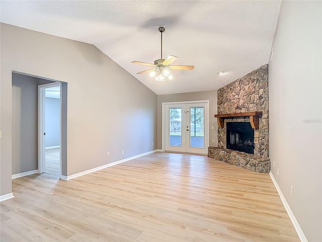 109 SOUTH COURT, Auburndale, FL 33823