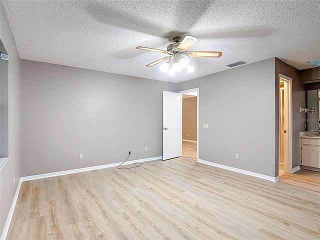 109 SOUTH COURT, Auburndale, FL 33823