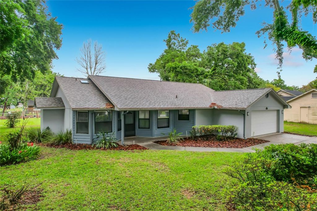 109 SOUTH COURT, Auburndale, FL 33823