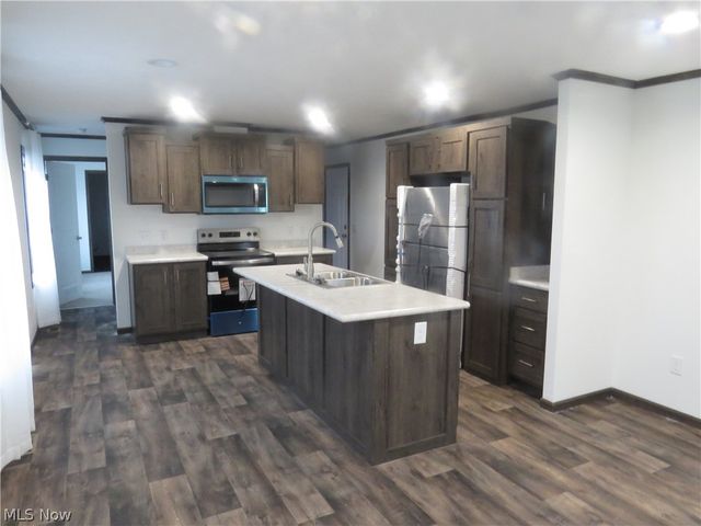 2663 Lake Breeze Drive, Madison, OH 44057