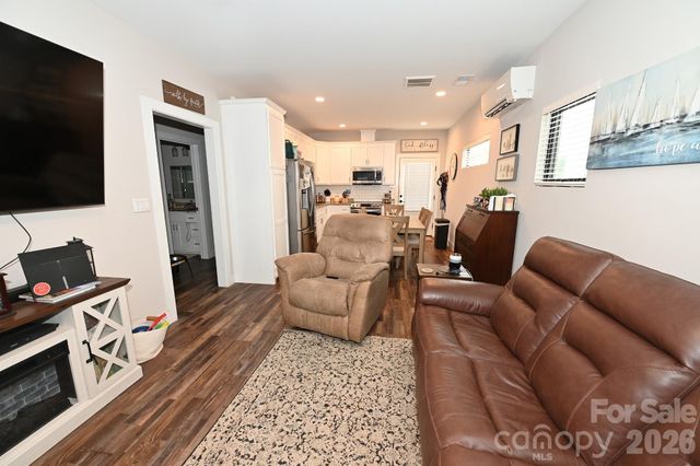 28 Cottage Court, Granite Falls, NC 28630