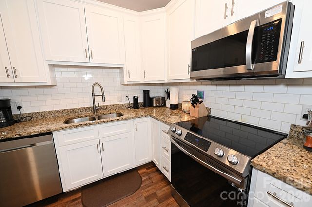 28 Cottage Court, Granite Falls, NC 28630