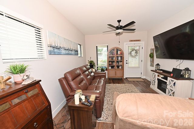 28 Cottage Court, Granite Falls, NC 28630