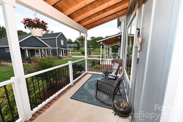 28 Cottage Court, Granite Falls, NC 28630