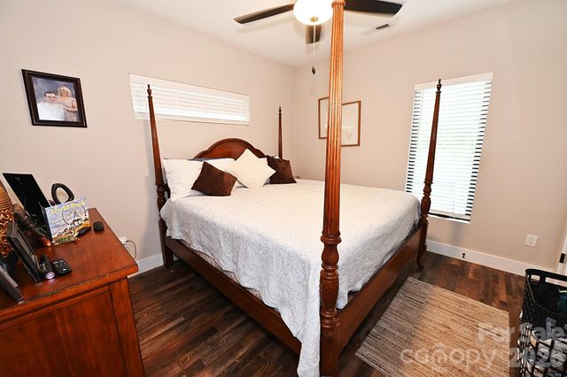 28 Cottage Court, Granite Falls, NC 28630