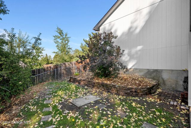 2875 N RAWHIDE RIDGE RD, Post Falls, ID 83854