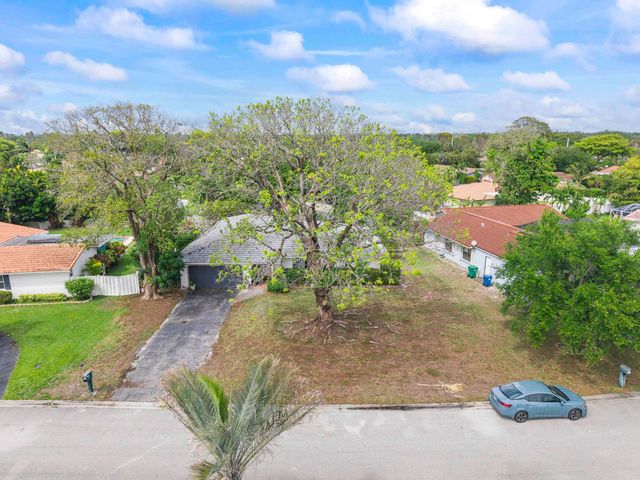 10601 NW 43rd Court, Coral Springs, FL 33065