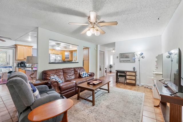 10601 NW 43rd Court, Coral Springs, FL 33065