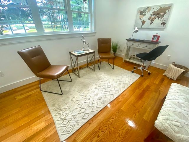 866 Salem St, Groveland, MA 01834