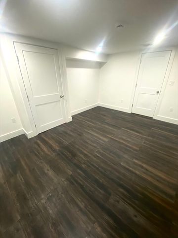 866 Salem St, Groveland, MA 01834