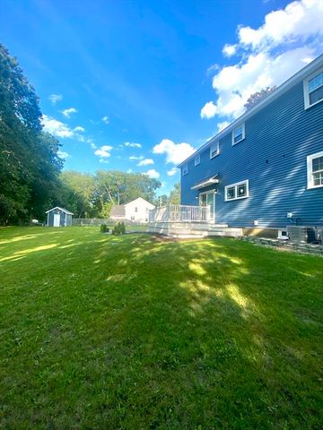 866 Salem St, Groveland, MA 01834