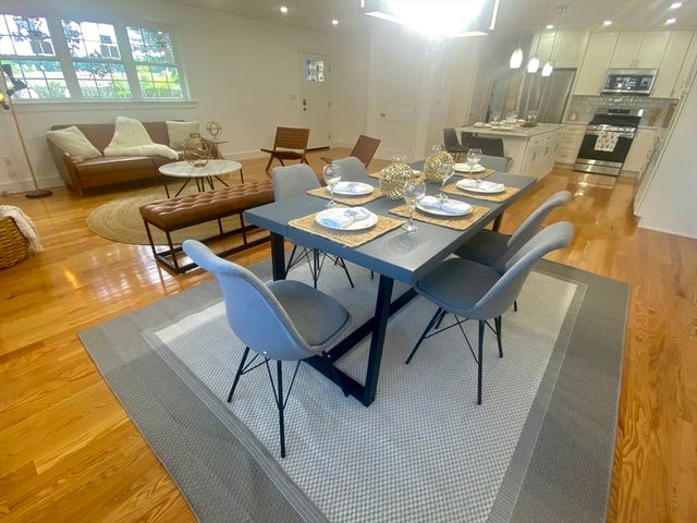 866 Salem St, Groveland, MA 01834