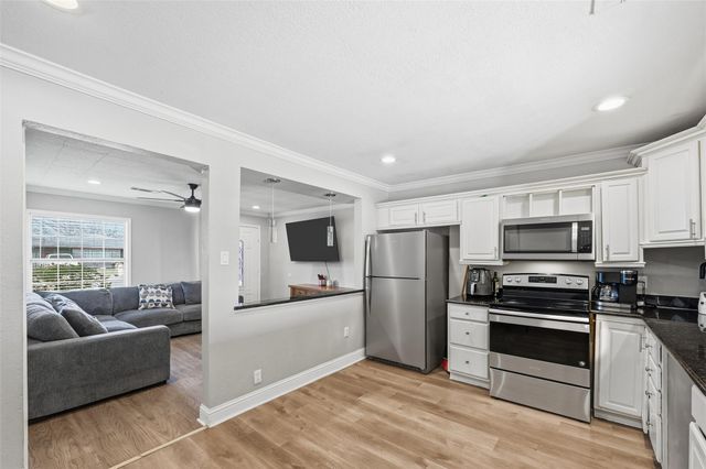 1912 Rayburn Avenue, Mesquite, TX 75149