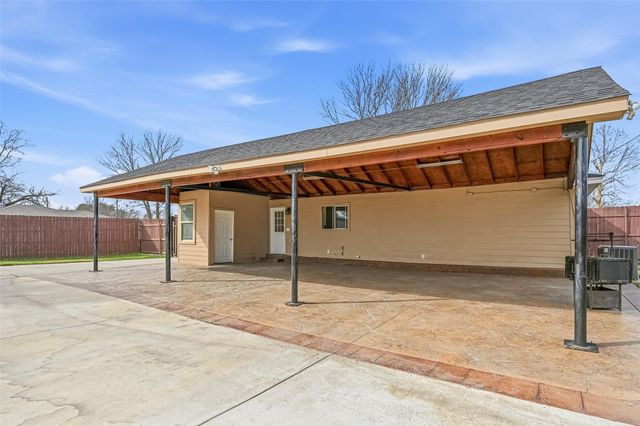 1912 Rayburn Avenue, Mesquite, TX 75149