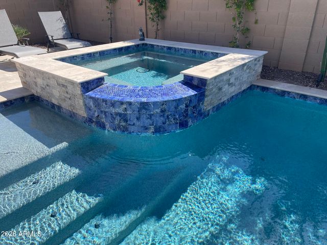 19987 W GLENROSA Avenue, Litchfield Park, AZ 85340