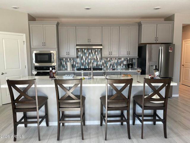 19987 W GLENROSA Avenue, Litchfield Park, AZ 85340