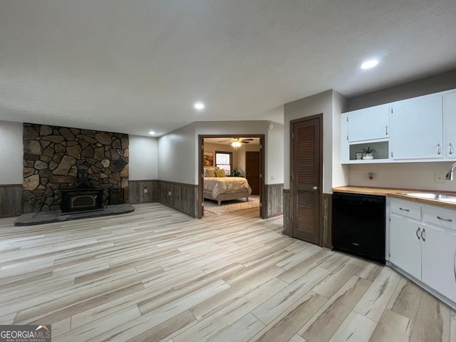 172 Fred Henry Lane, Clayton, GA 30525