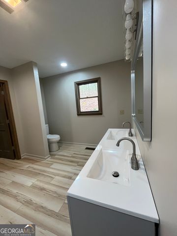 172 Fred Henry Lane, Clayton, GA 30525