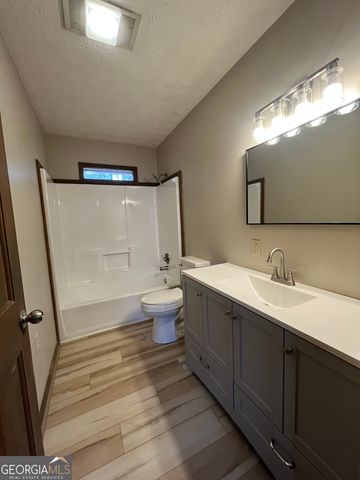 172 Fred Henry Lane, Clayton, GA 30525