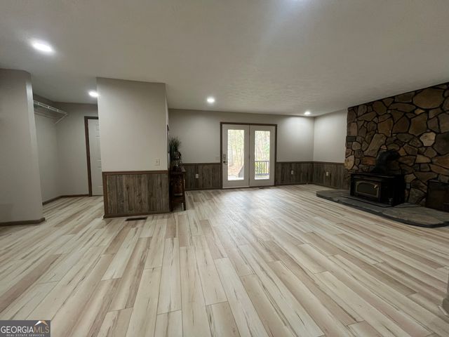 172 Fred Henry Lane, Clayton, GA 30525