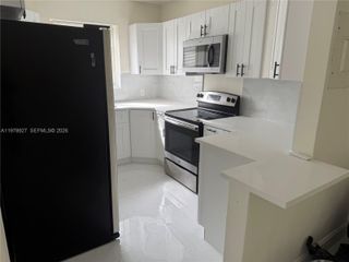 911 NW 45th St, Miami, FL 33127