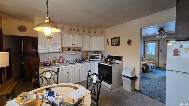 447 7TH Street Court E, Milan, IL 61264