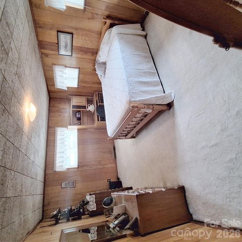 48 Westgate Road, Asheville, NC 28806
